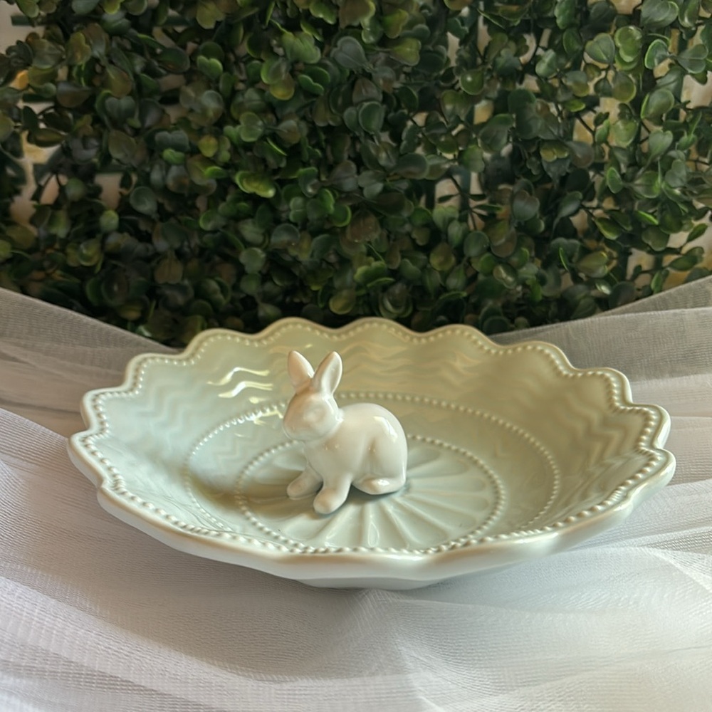 Arlington Designs - Pale Blue and White Porcelain Decorative Bowl - Bunny Theme